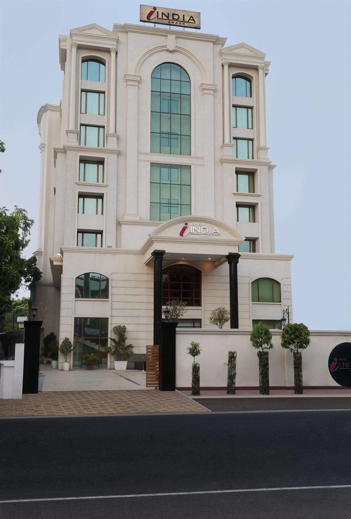 Hotel India Awadh Λάκναου Εξωτερικό φωτογραφία